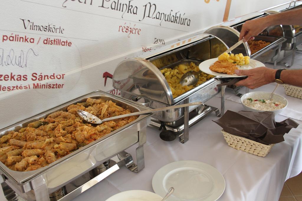 Tuzseri Palinka Tanya Zewnętrze zdjęcie