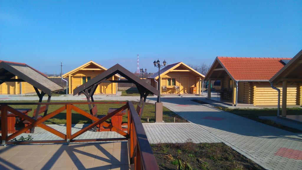 Tuzseri Palinka Tanya Zewnętrze zdjęcie