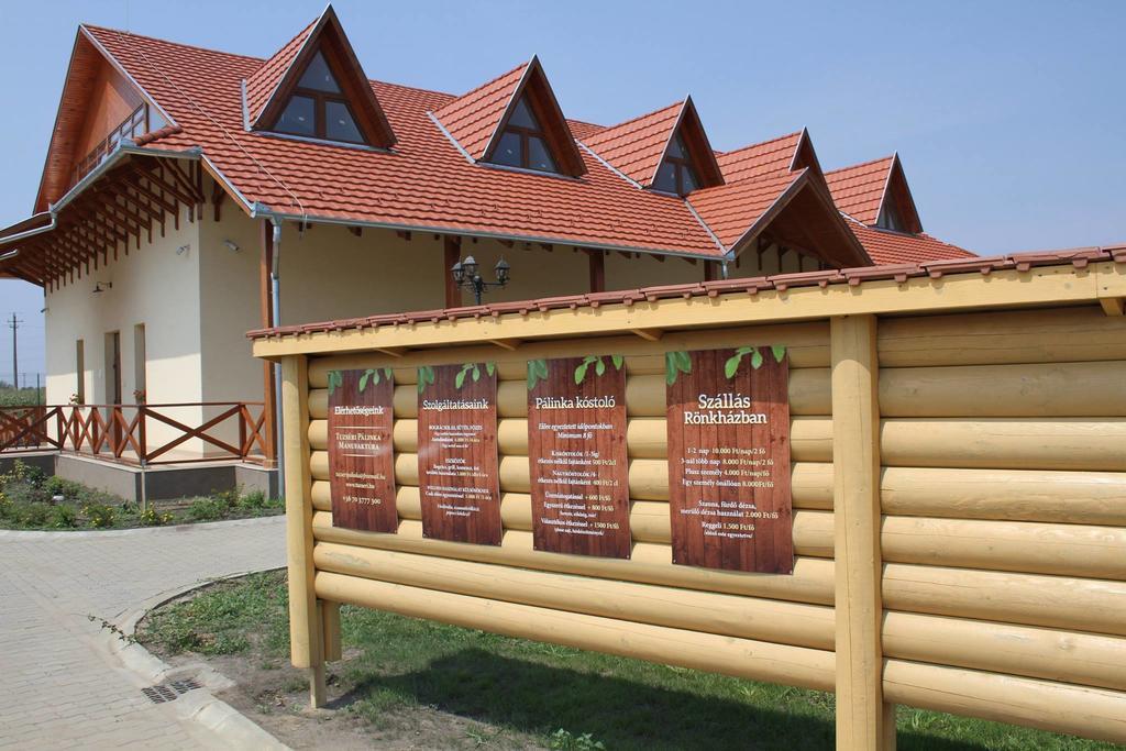 Tuzseri Palinka Tanya Zewnętrze zdjęcie