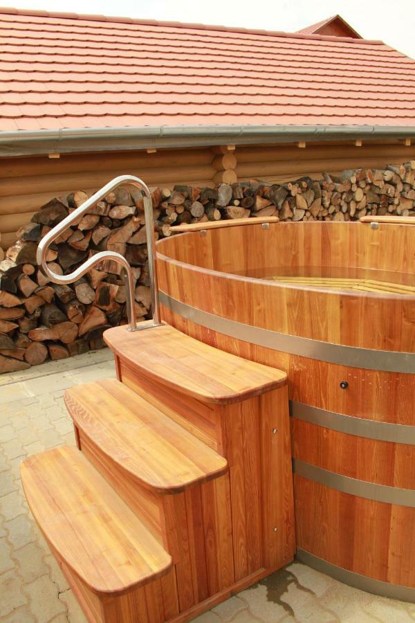 Tuzseri Palinka Tanya Zewnętrze zdjęcie